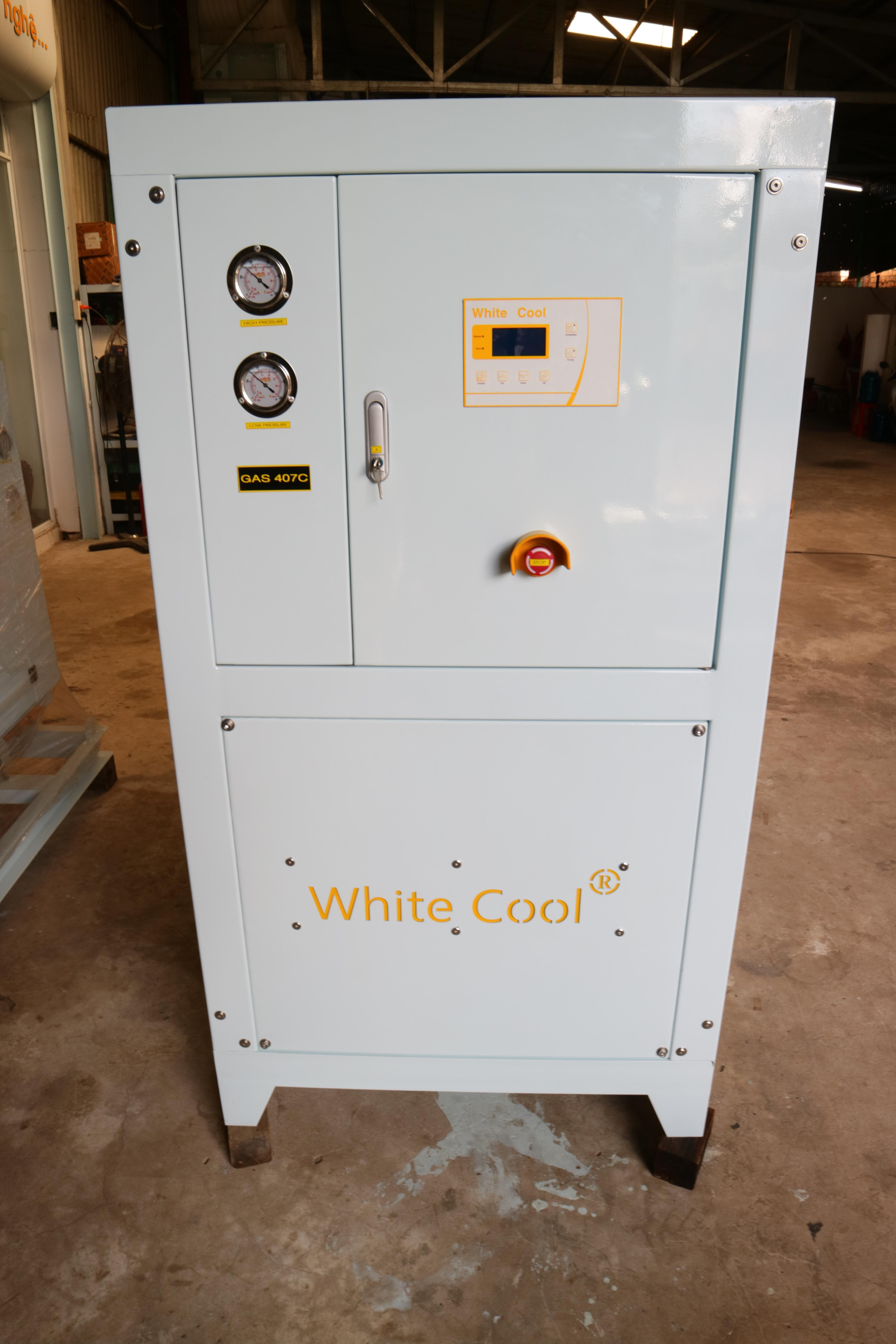 M&aacute;y l&agrave;m lạnh nước